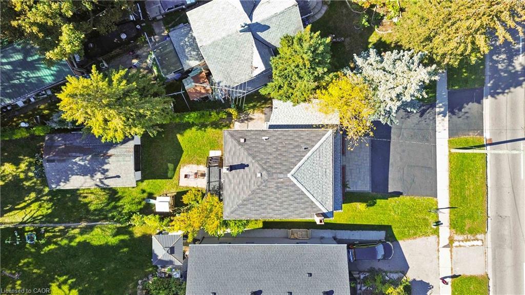 1057 King Street E, Oshawa, ON - Outdoor