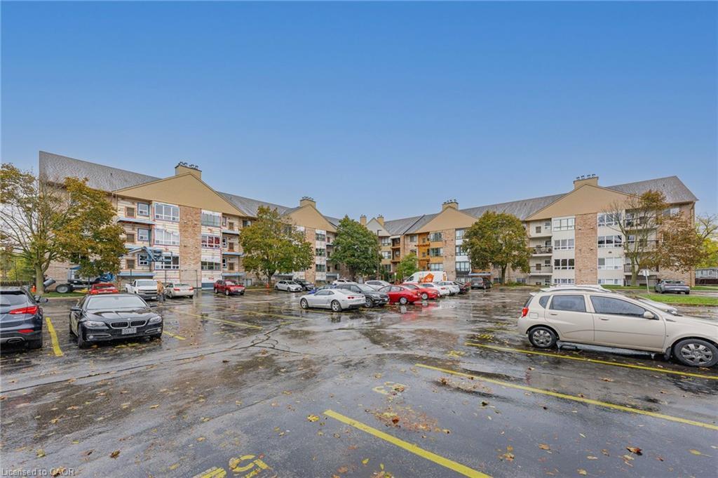 406-15 Hofstetter Avenue, Kitchener, ON - Outdoor With View