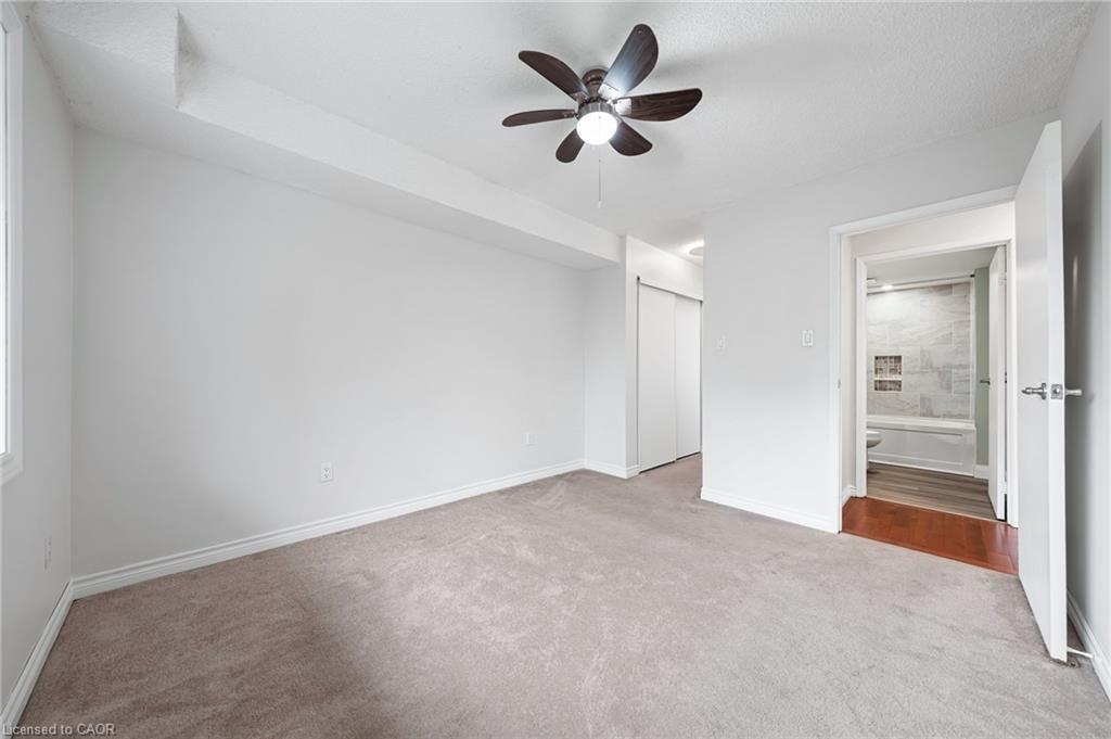 406-15 Hofstetter Avenue, Kitchener, ON - Indoor Photo Showing Other Room