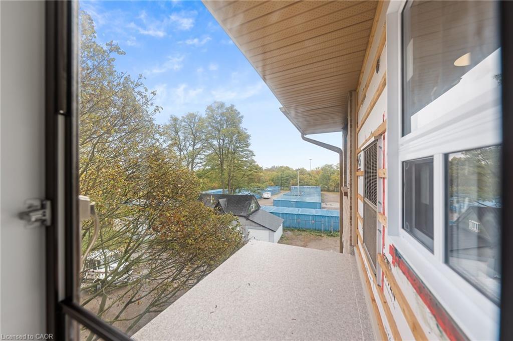 406-15 Hofstetter Avenue, Kitchener, ON - With Exterior