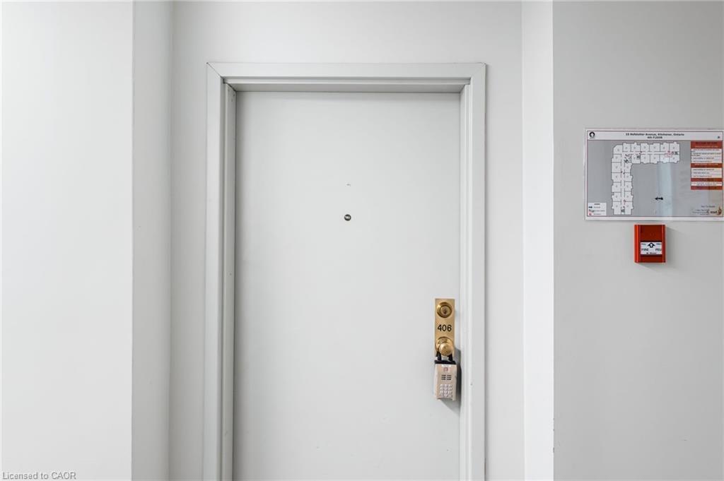 406-15 Hofstetter Avenue, Kitchener, ON - Indoor Photo Showing Other Room