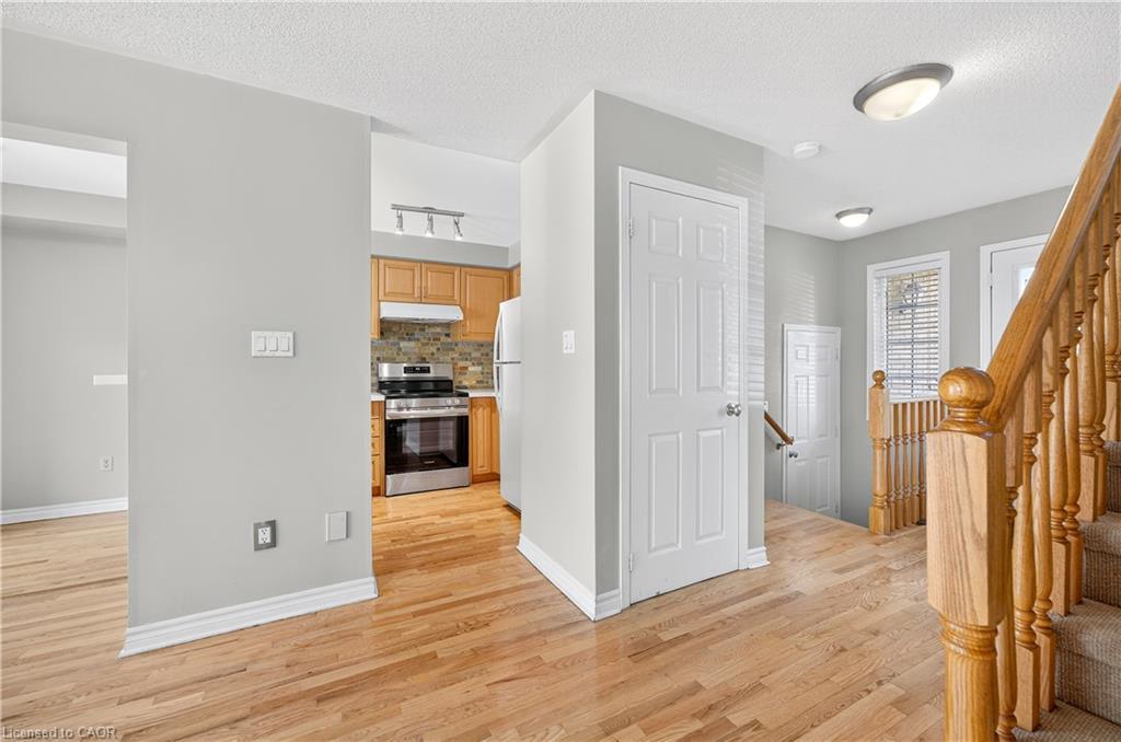 2456 Lazio Lane, Oakville, ON - Indoor Photo Showing Other Room