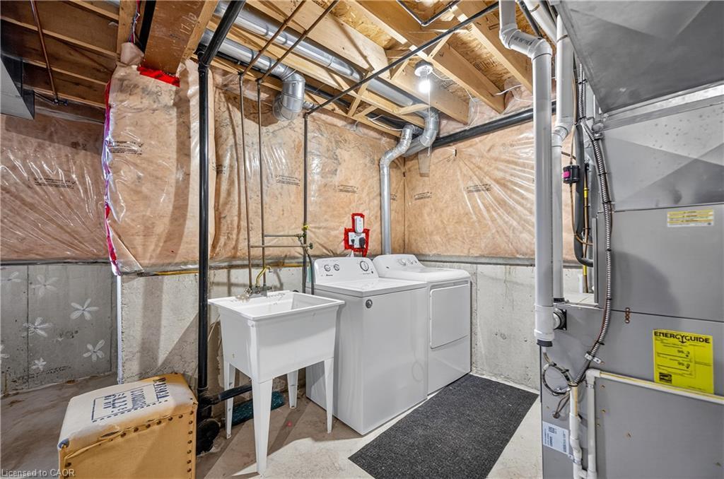 2456 Lazio Lane, Oakville, ON - Indoor Photo Showing Laundry Room