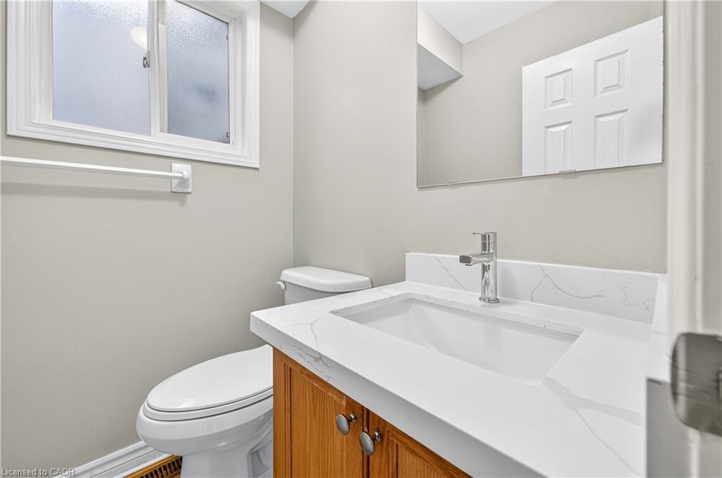 2456 Lazio Lane, Oakville, ON - Indoor Photo Showing Bathroom