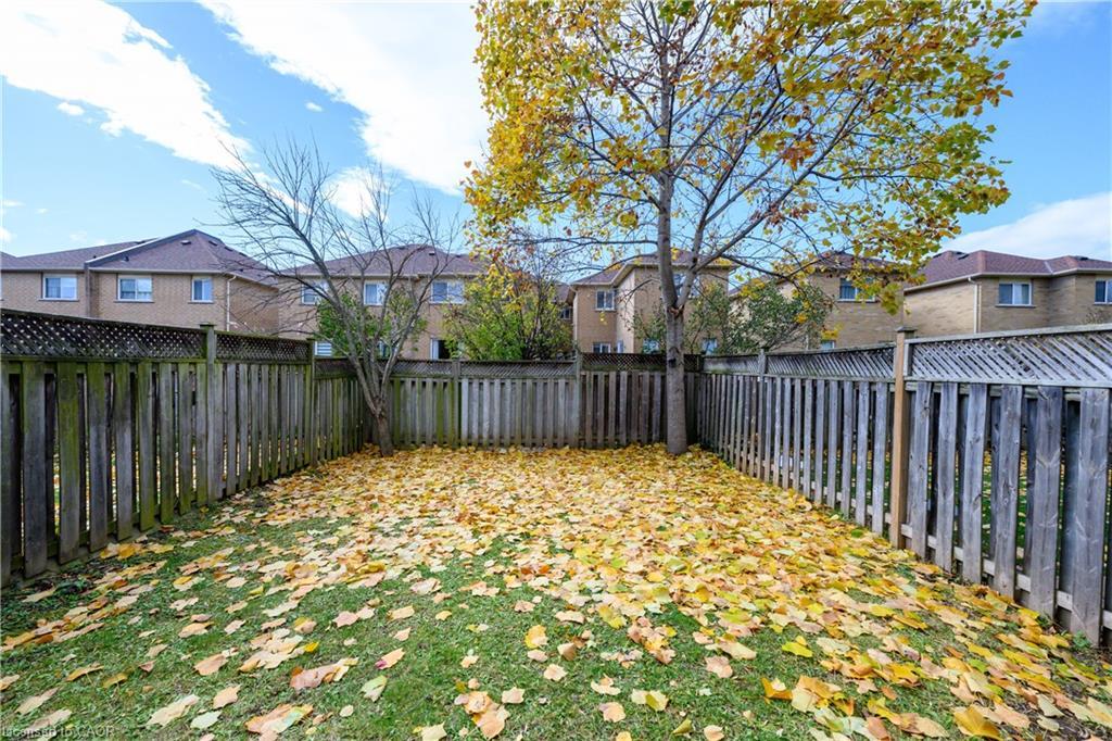 2456 Lazio Lane, Oakville, ON - Outdoor
