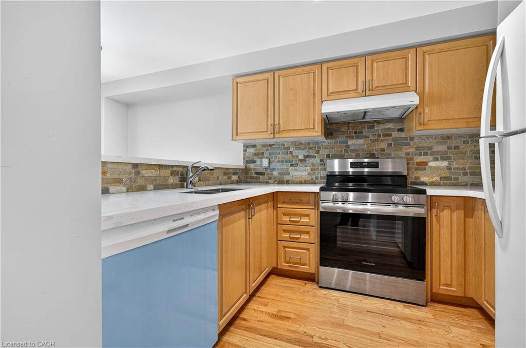 2456 Lazio Lane, Oakville, ON - Indoor Photo Showing Kitchen