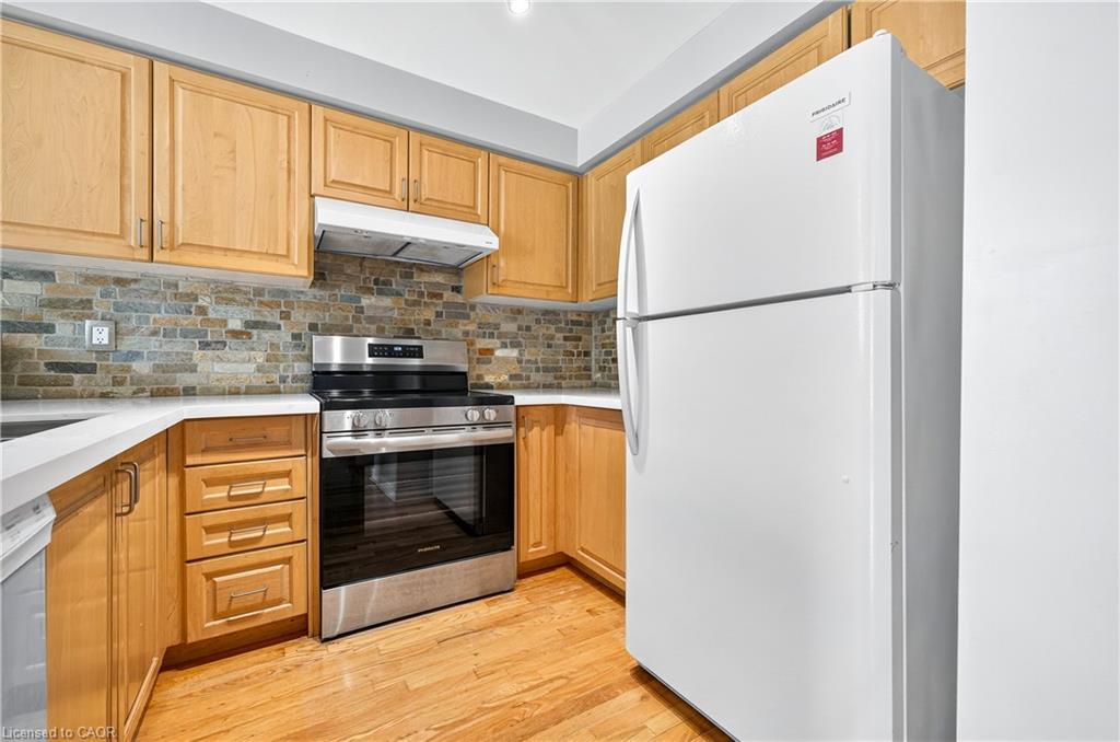 2456 Lazio Lane, Oakville, ON - Indoor Photo Showing Kitchen