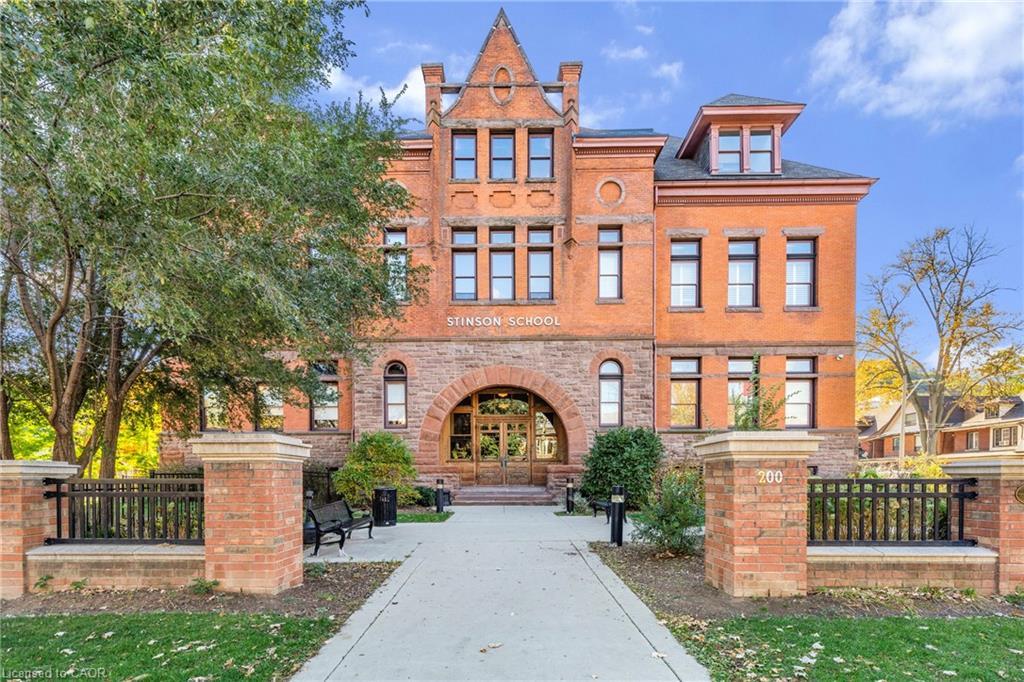 304-200 Stinson Street, Hamilton, ON - Outdoor