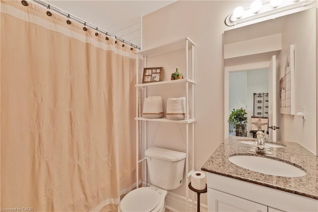 304-200 Stinson Street, Hamilton, ON - Indoor Photo Showing Bathroom