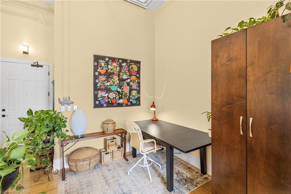 304-200 Stinson Street, Hamilton, ON - Indoor