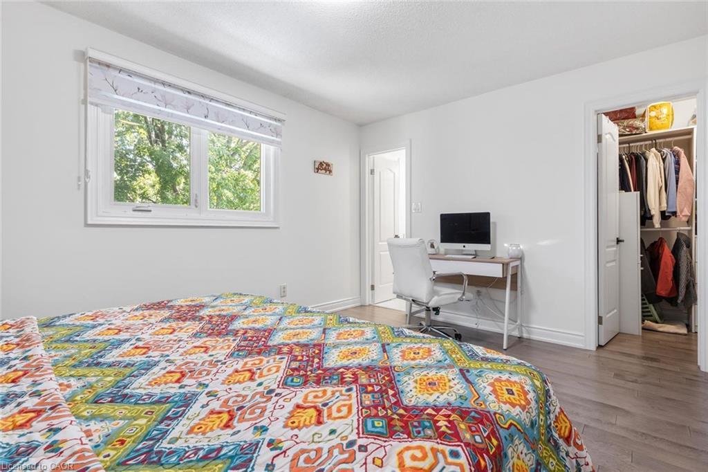 1118 Avondale Drive, Oakville, ON - Indoor Photo Showing Bedroom