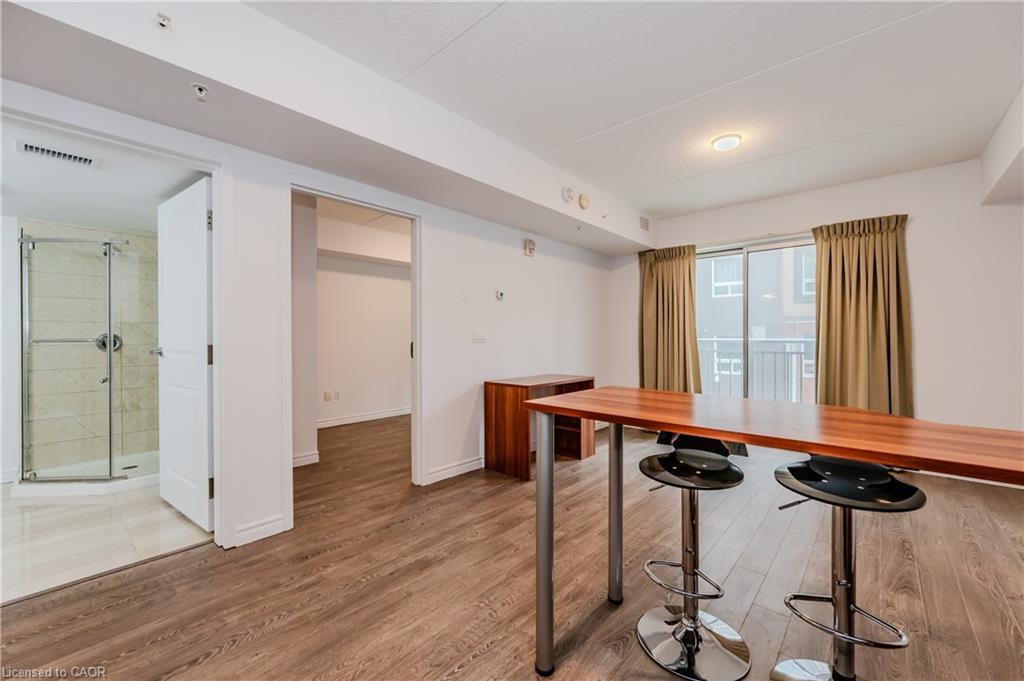 207-321 Spruce Street S, Waterloo, ON - Indoor Photo Showing Other Room