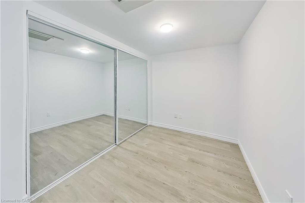 207-321 Spruce Street S, Waterloo, ON - Indoor Photo Showing Other Room