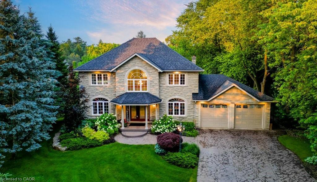 1525 Dickie Settlement Road, Cambridge, ON - Outdoor With Facade