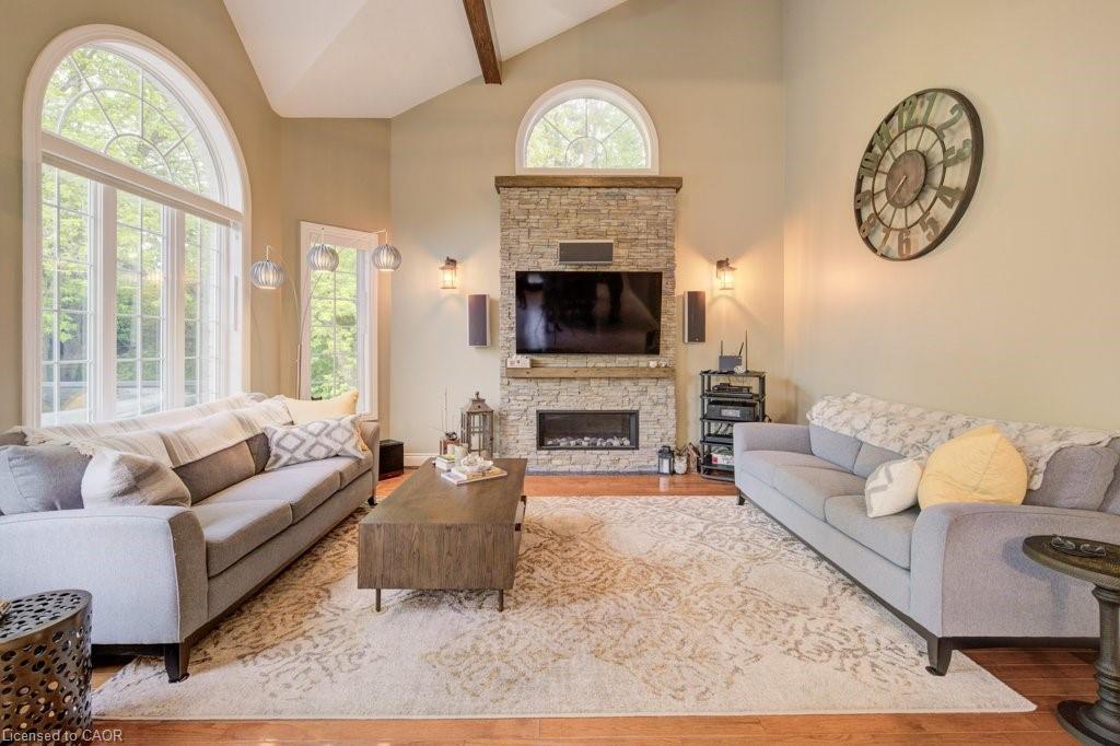 1525 Dickie Settlement Road, Cambridge, ON - Indoor Photo Showing Living Room With Fireplace