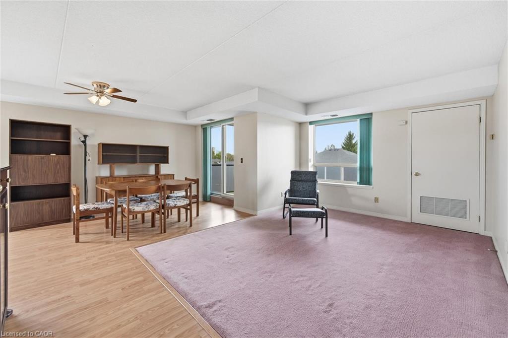 303-870 Upper Wentworth Street, Hamilton, ON - Indoor