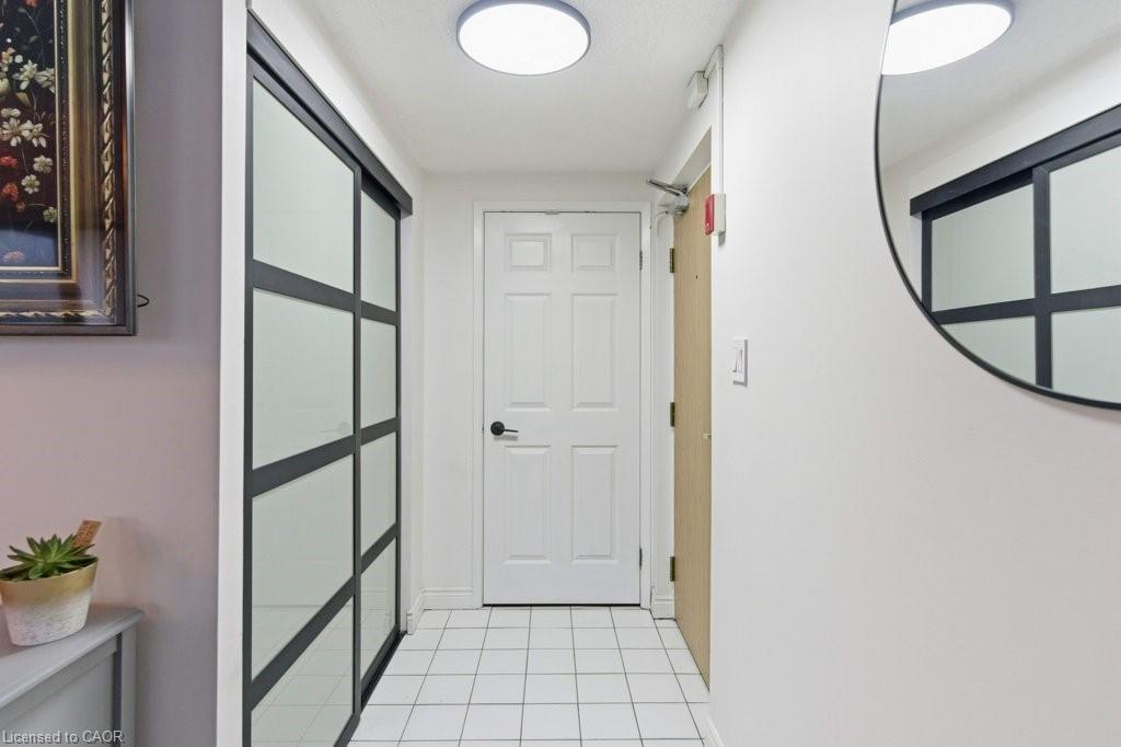 701-432 Main Street E, Hamilton, ON - Indoor Photo Showing Other Room