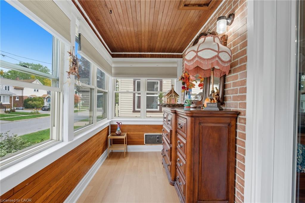 4 Manning Street, St. Catharines, ON - Indoor Photo Showing Other Room