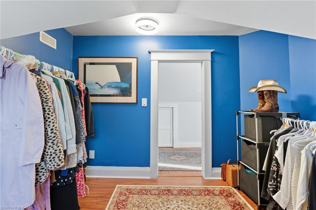 4 Manning Street, St. Catharines, ON - Indoor With Storage