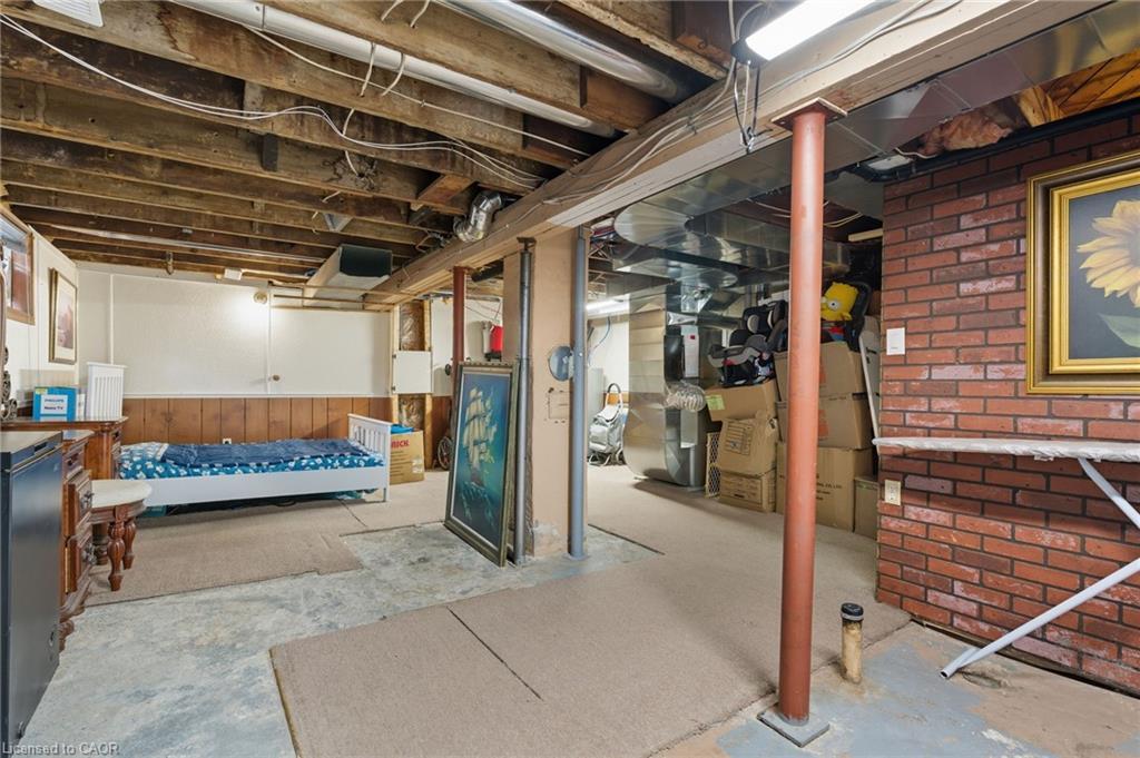 4 Manning Street, St. Catharines, ON - Indoor Photo Showing Basement