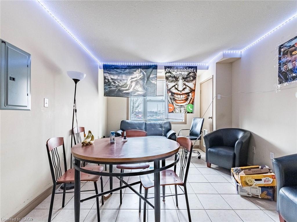 203-251 Lester Street, Waterloo, ON - Indoor Photo Showing Dining Room