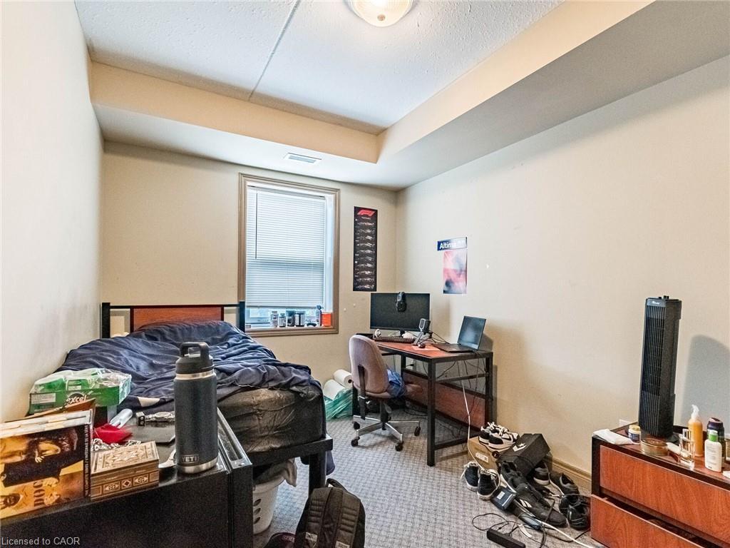 203-251 Lester Street, Waterloo, ON - Indoor Photo Showing Bedroom