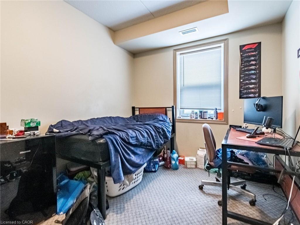 203-251 Lester Street, Waterloo, ON - Indoor