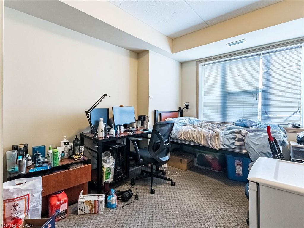 203-251 Lester Street, Waterloo, ON - Indoor Photo Showing Bedroom