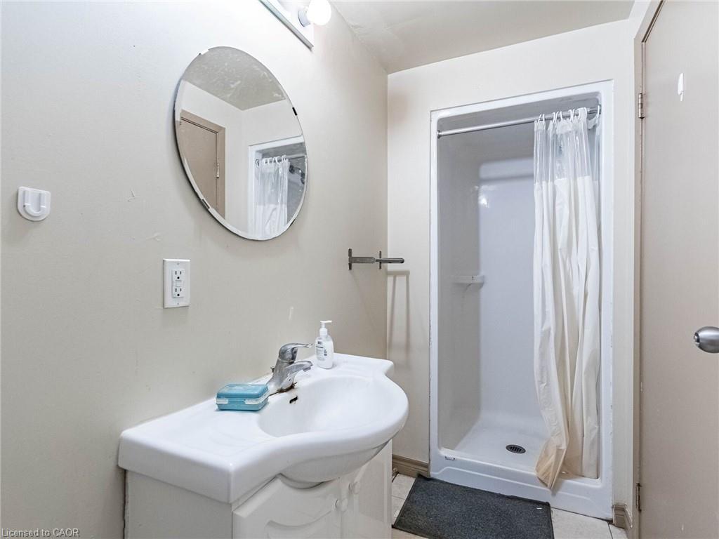 203-251 Lester Street, Waterloo, ON - Indoor Photo Showing Bathroom