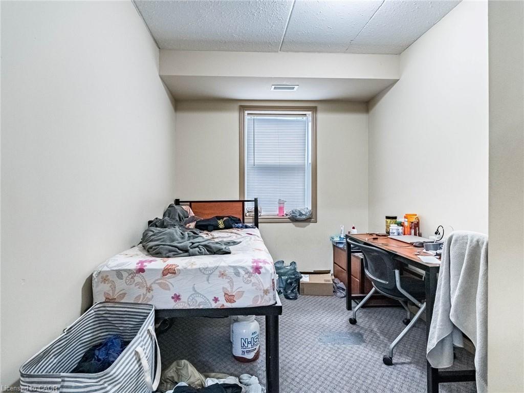 203-251 Lester Street, Waterloo, ON - Indoor Photo Showing Bedroom