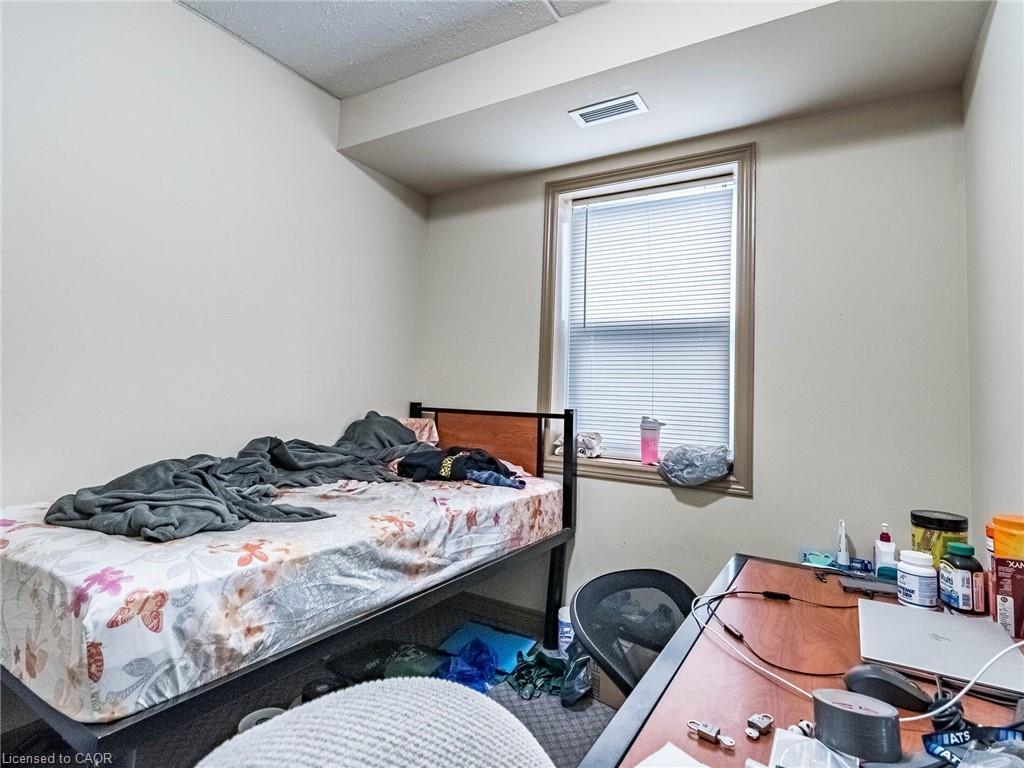 203-251 Lester Street, Waterloo, ON - Indoor Photo Showing Bedroom