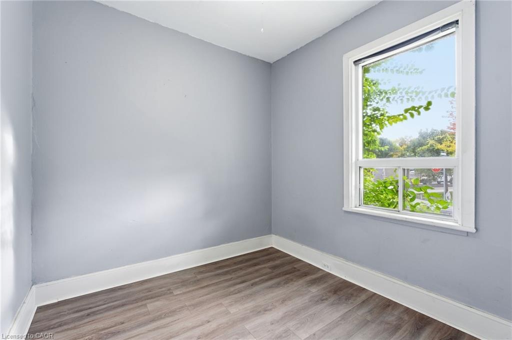 117 Ray Street N, Hamilton, ON - Indoor Photo Showing Other Room