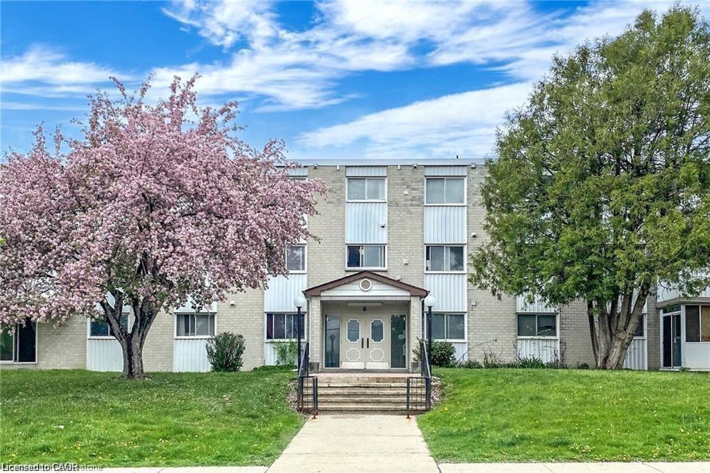 310-6 Walton Avenue, Kitchener, ON - Outdoor With Facade
