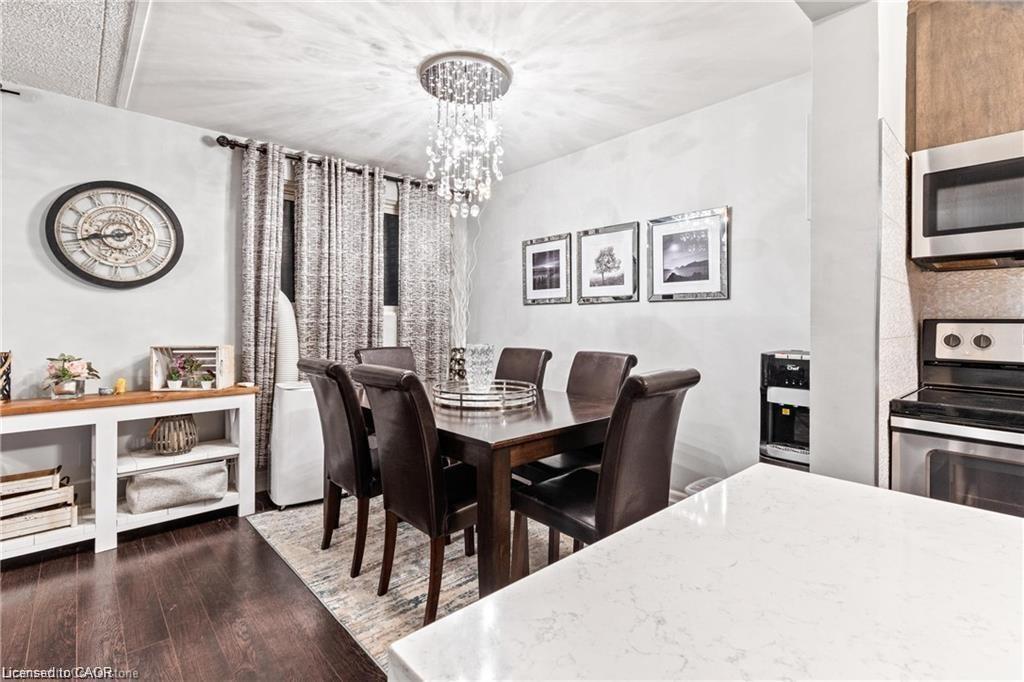 310-6 Walton Avenue, Kitchener, ON - Indoor Photo Showing Dining Room