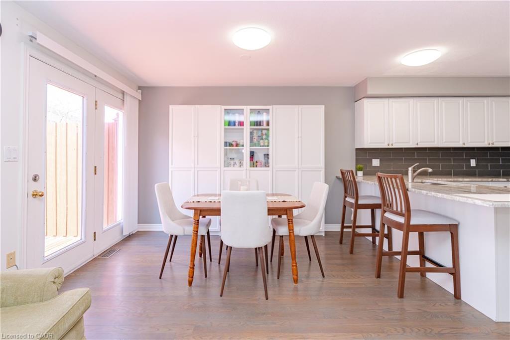 8A Hainer Street, St. Catharines, ON - Indoor Photo Showing Dining Room