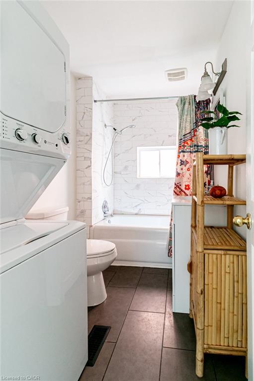 47 Tom Street, Hamilton, ON - Indoor Photo Showing Laundry Room