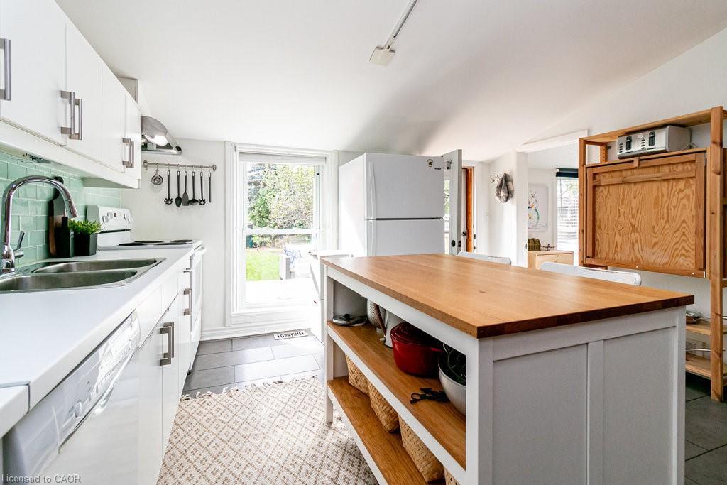 47 Tom Street, Hamilton, ON - Indoor Photo Showing Kitchen With Double Sink