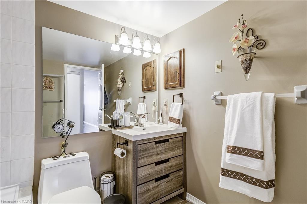 510-495 Highway No. 8, Hamilton, ON - Indoor Photo Showing Bathroom