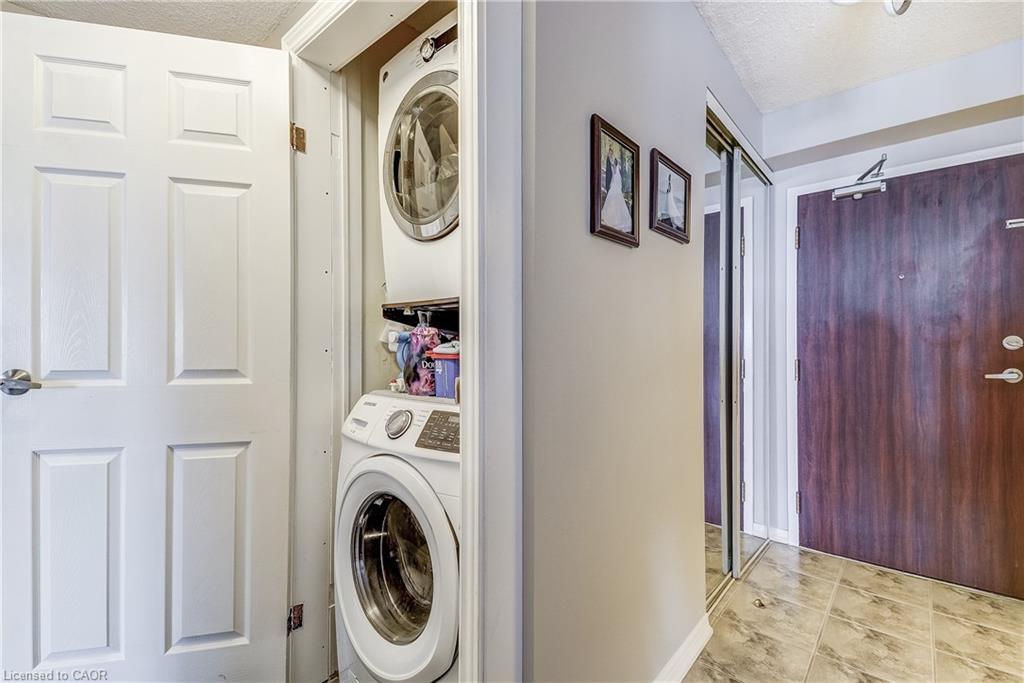 510-495 Highway No. 8, Hamilton, ON - Indoor Photo Showing Laundry Room