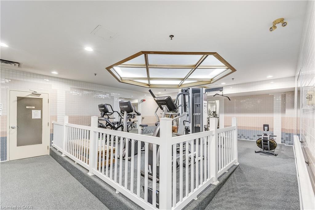 510-495 Highway No. 8, Hamilton, ON - Indoor Photo Showing Other Room