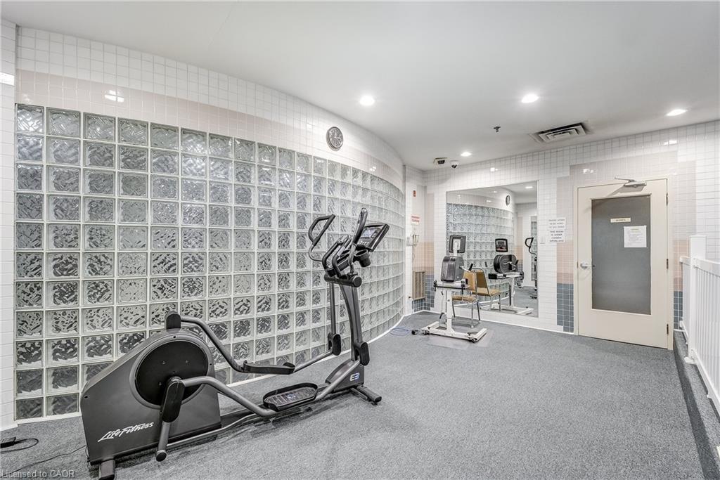 510-495 Highway No. 8, Hamilton, ON - Indoor Photo Showing Gym Room
