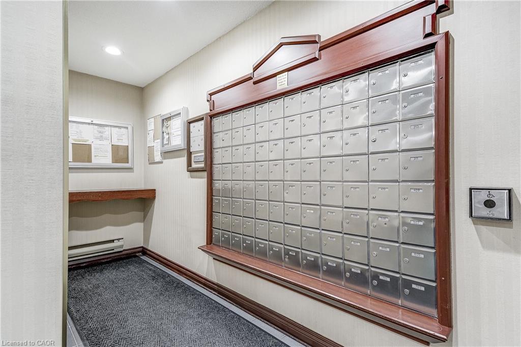 510-495 Highway No. 8, Hamilton, ON - Indoor Photo Showing Other Room