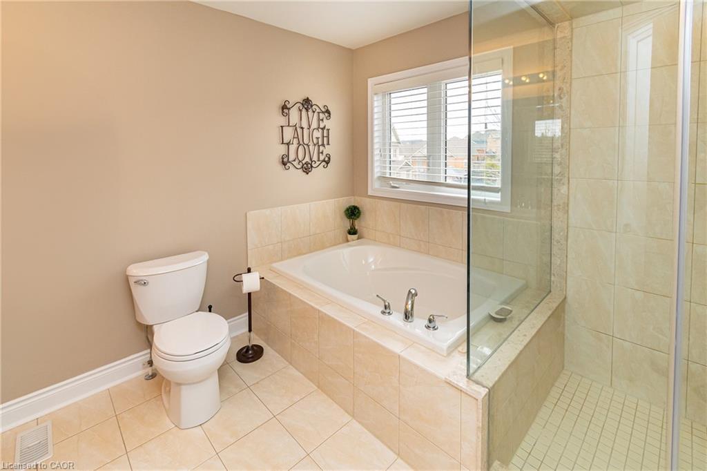 67 Forsyth Crescent, Barrie, ON - Indoor Photo Showing Bathroom