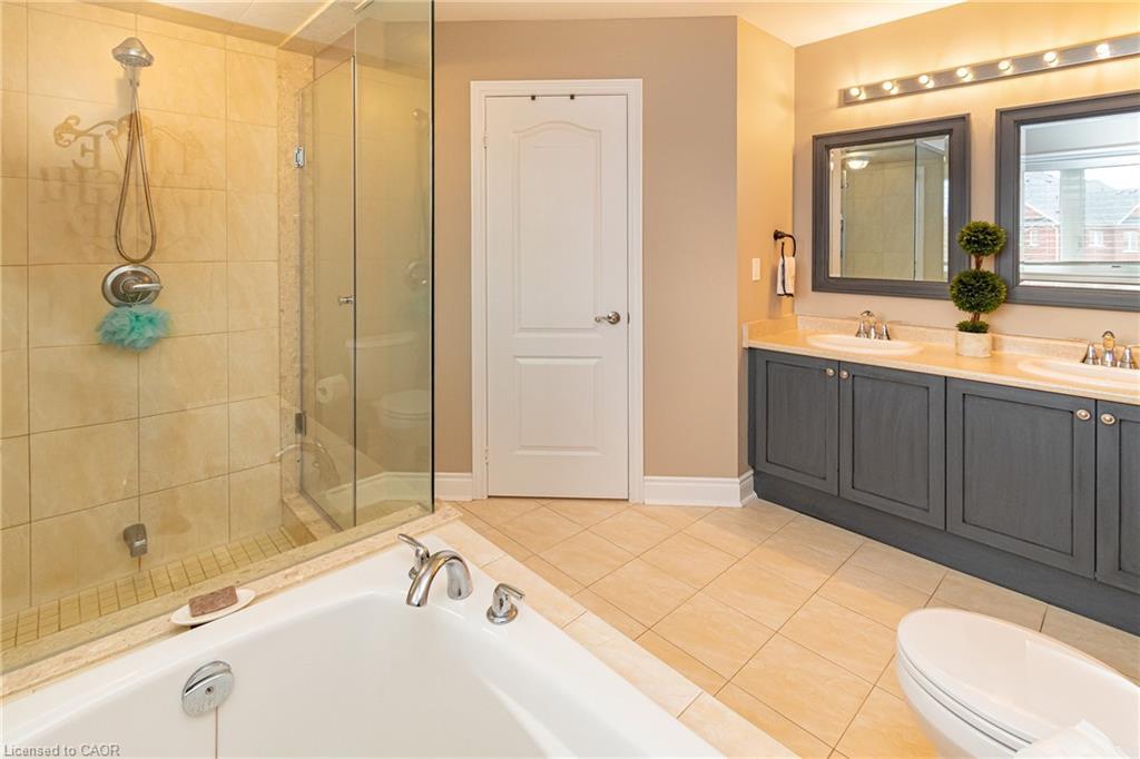 67 Forsyth Crescent, Barrie, ON - Indoor Photo Showing Bathroom