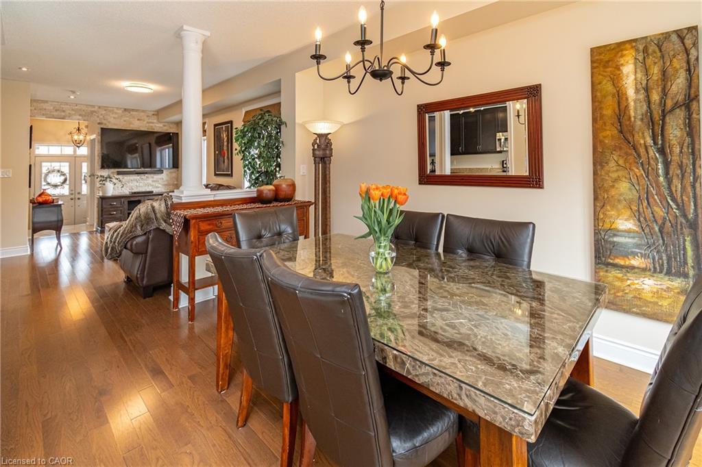 67 Forsyth Crescent, Barrie, ON - Indoor Photo Showing Dining Room