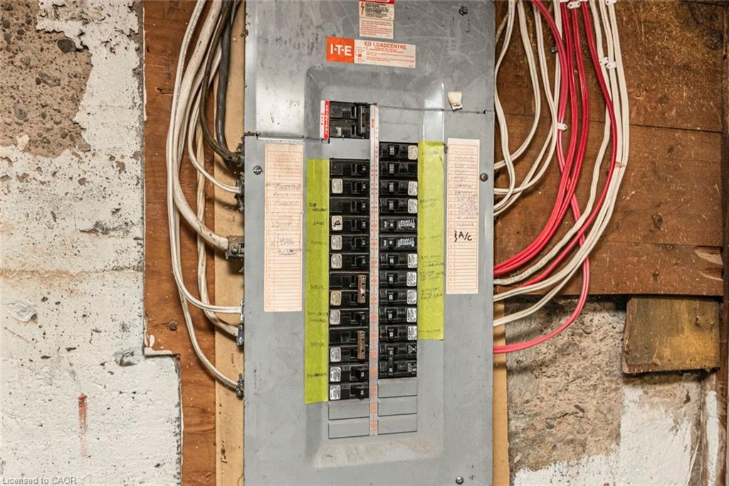 319 Hunter Street W, Hamilton, ON - Indoor Photo Showing Basement