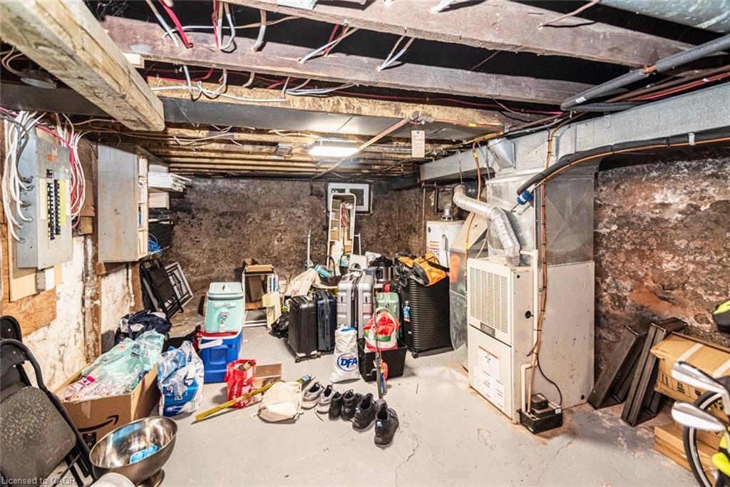 319 Hunter Street W, Hamilton, ON - Indoor Photo Showing Basement