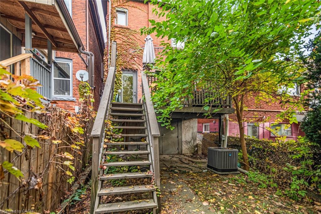 319 Hunter Street W, Hamilton, ON - Outdoor