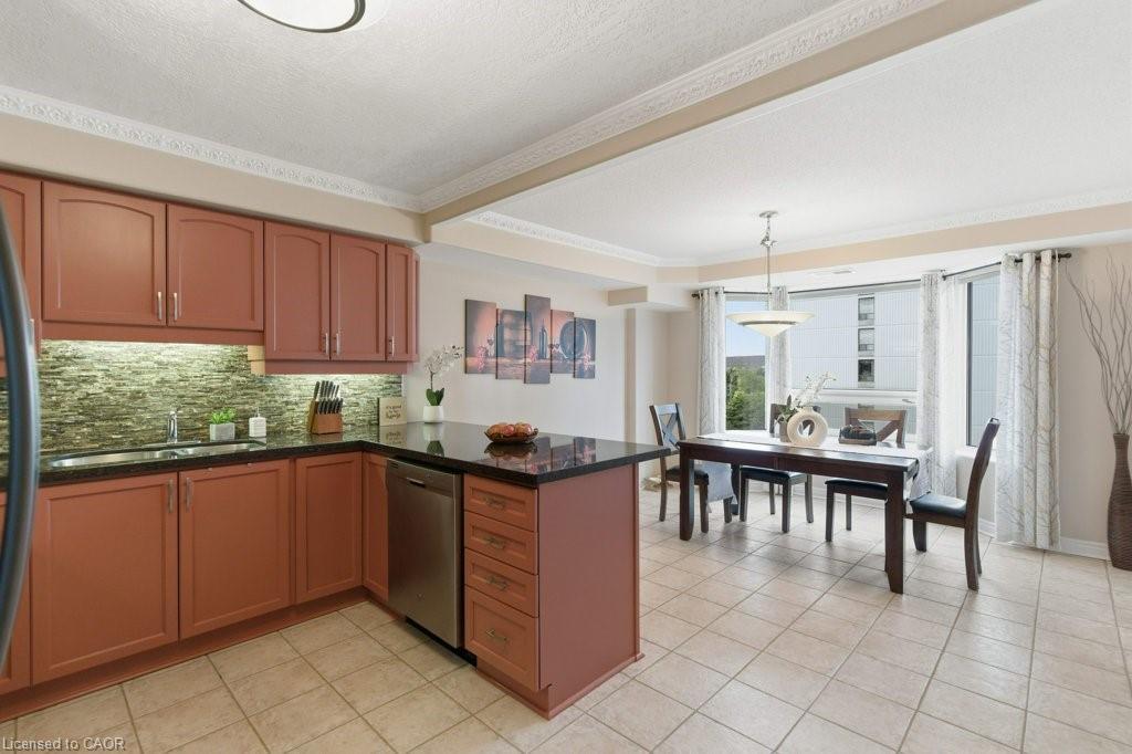 803-1272 Ontario Street, Burlington, ON - Indoor