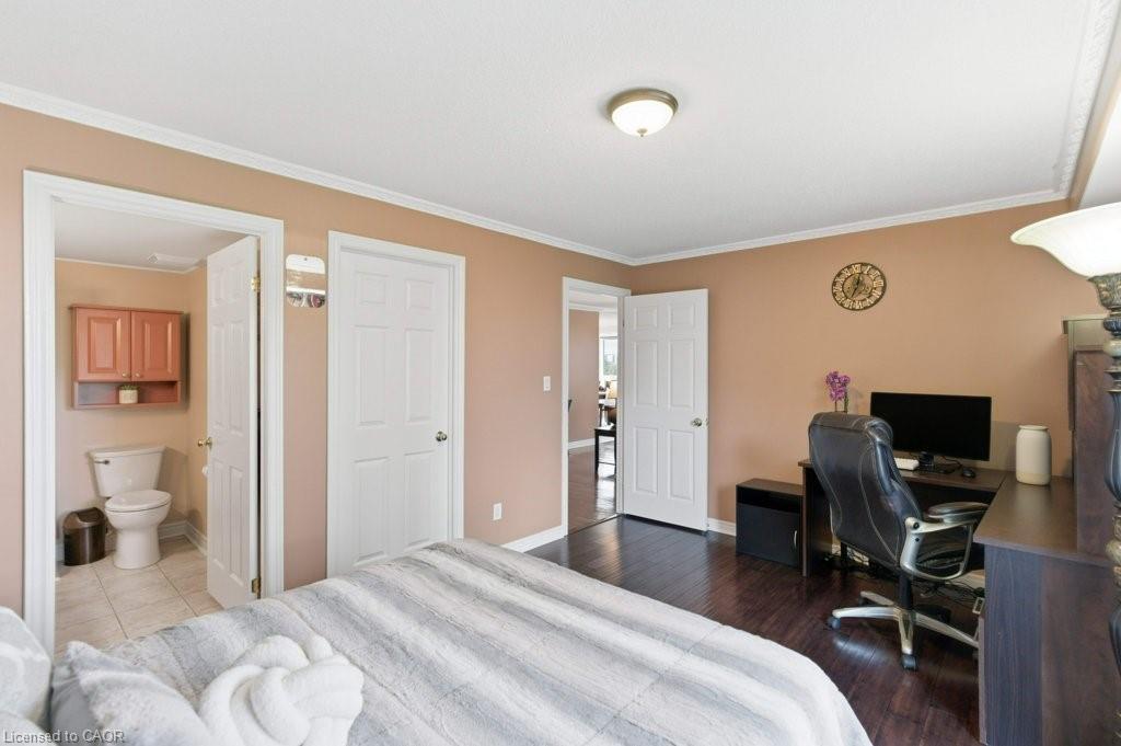 803-1272 Ontario Street, Burlington, ON - Indoor Photo Showing Bedroom